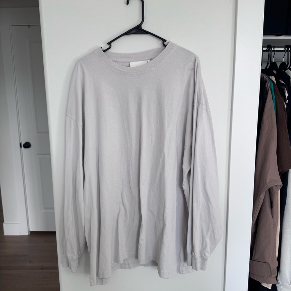 Men’s H&M Light Gray Long Sleeve Tee